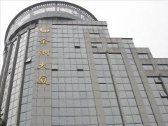 金洲大廈中央空調(diào)維護(hù)保養(yǎng)，主機(jī)大修